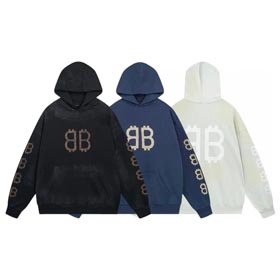 Camisetas con capucha Balenciaga