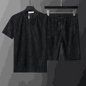 Trajes Dior (más de 27 estilos)